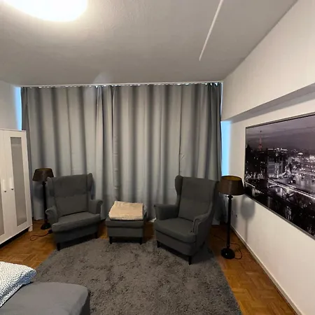 Apartment Einmaliger Rheinblick, Fusslaufig Zur Messe *